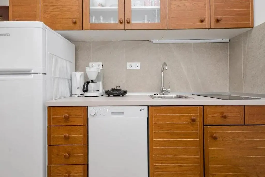 Apartments And Rooms By The Sea Palit, Rab - 24303 Rab Town